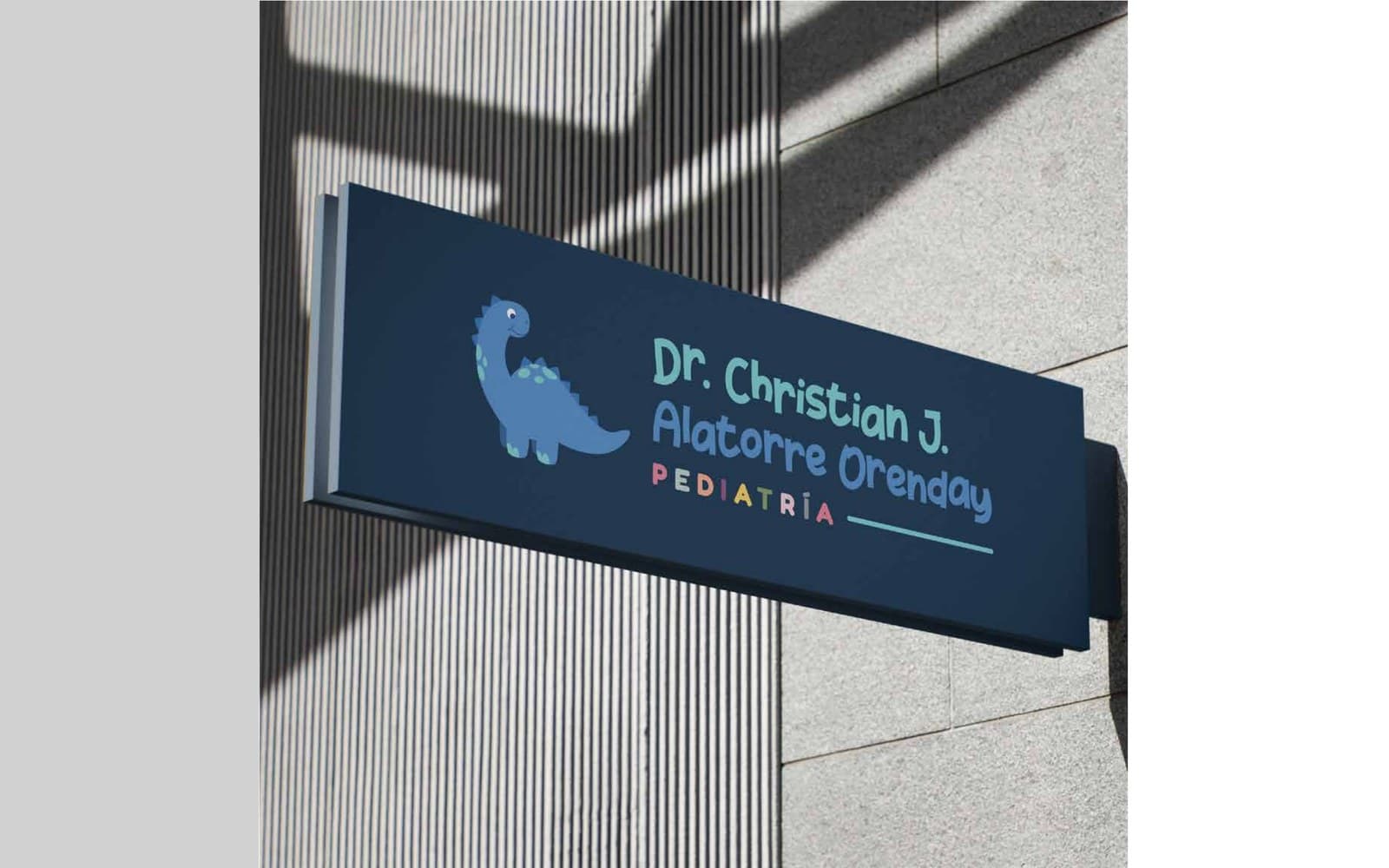 Letrero de la fachada, de Dr. Christian Alatorre